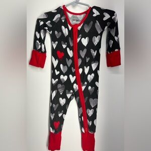 Little Sleepies Monochrome Hearts 0-3 month zippy